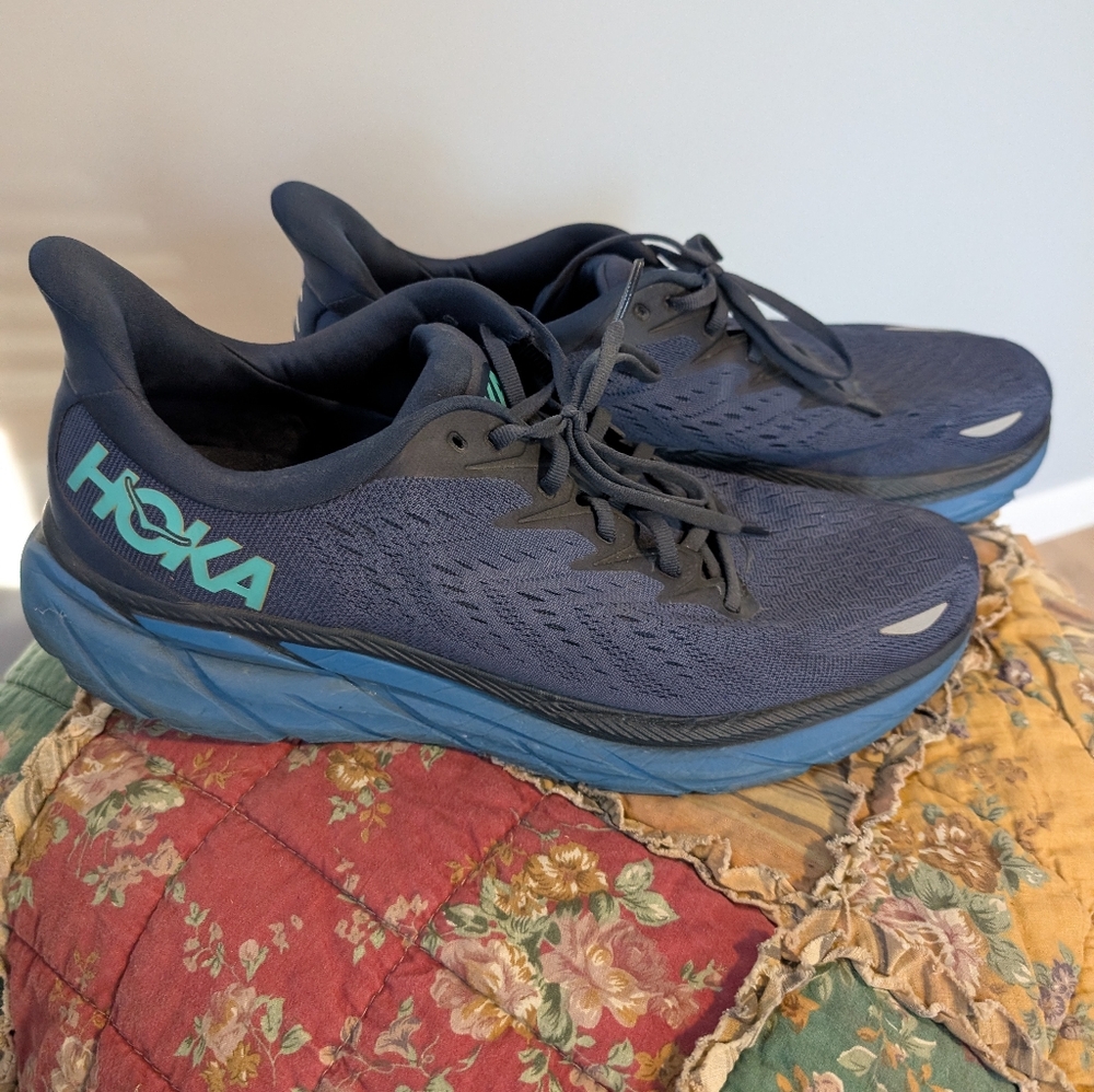 Hoka One One Clifton 8 in Size 13
